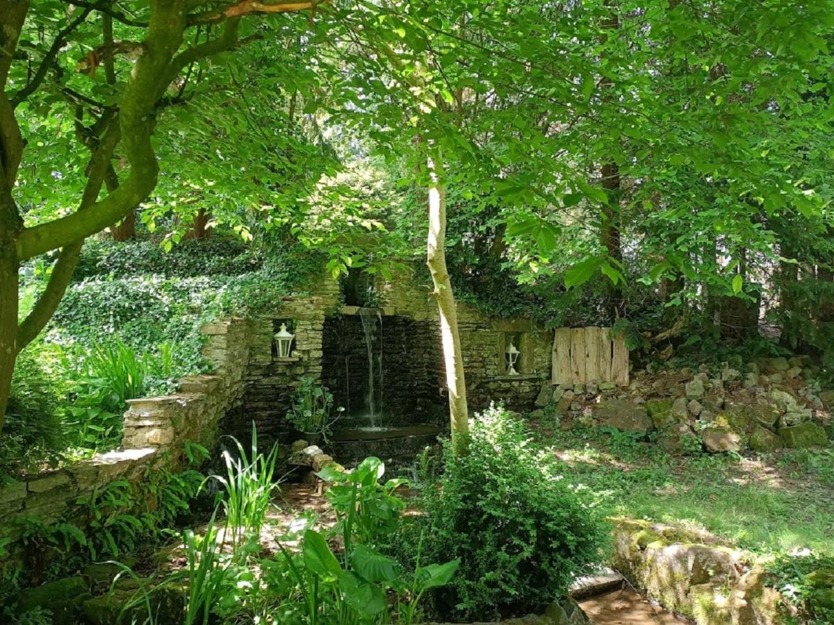 Le Moulin De Benneville Chambres D'Hotes, Petit Dejeuner Compris Cahagnes Bagian luar foto