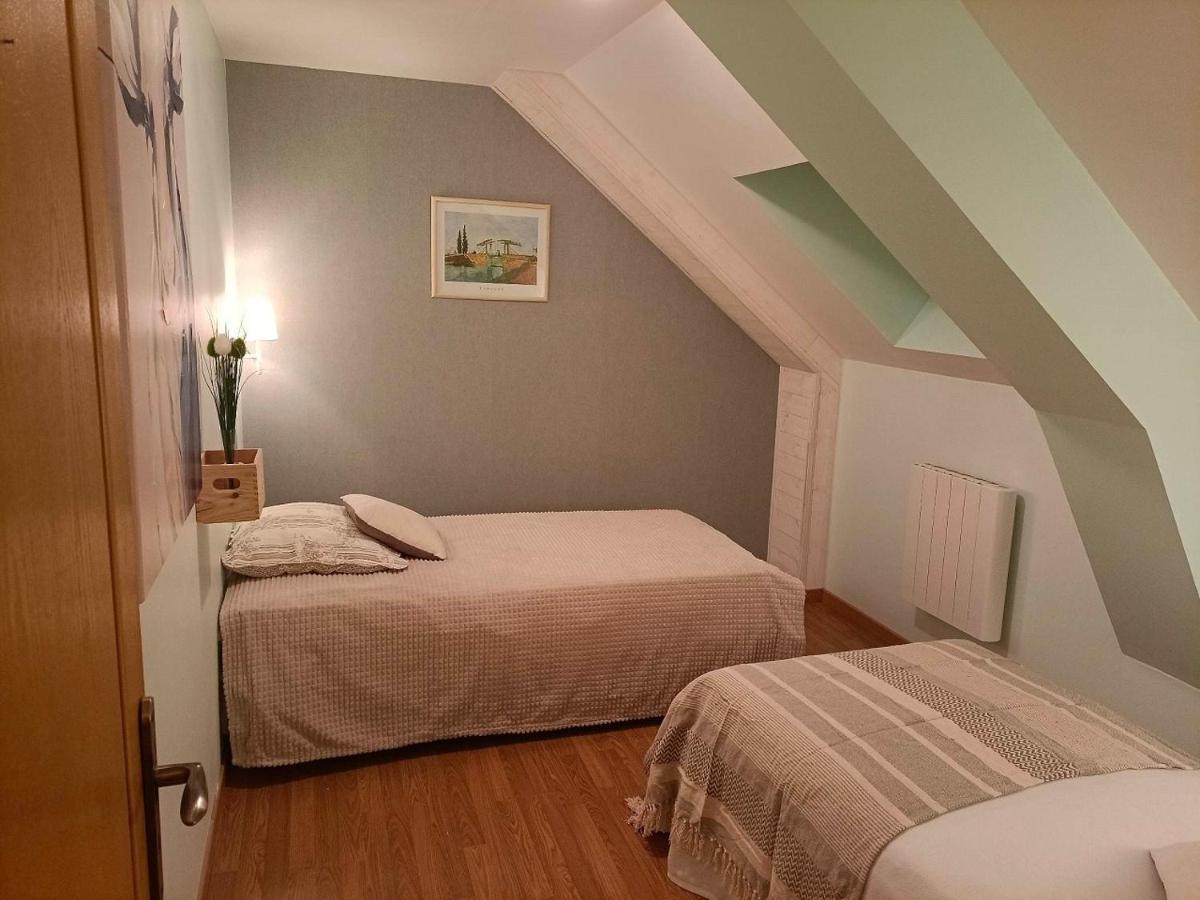 Le Moulin De Benneville Chambres D'Hotes, Petit Dejeuner Compris Cahagnes Bagian luar foto