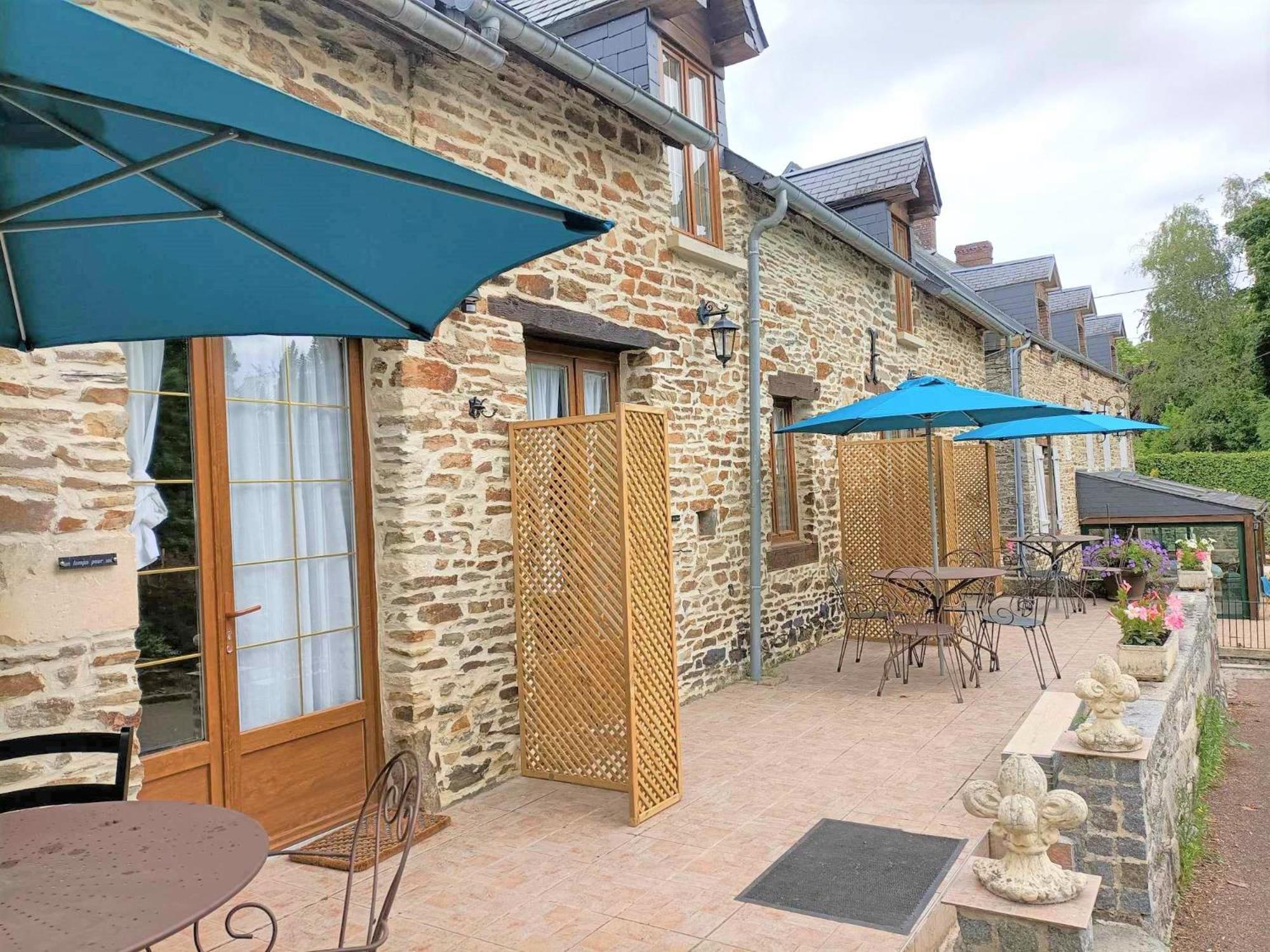 Le Moulin De Benneville Chambres D'Hotes, Petit Dejeuner Compris Cahagnes Bagian luar foto